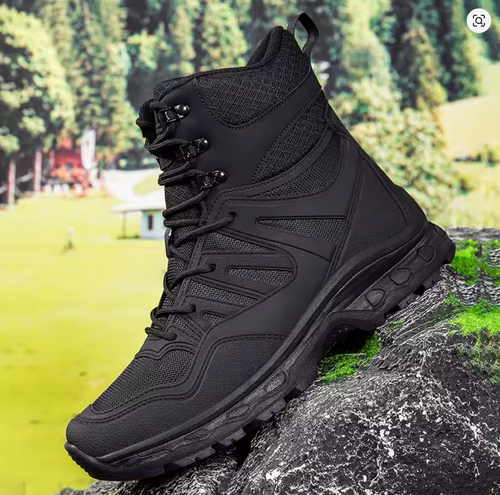 Bottes militaires montantes